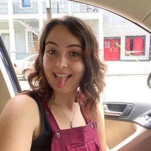 Meet your Posher, Lila